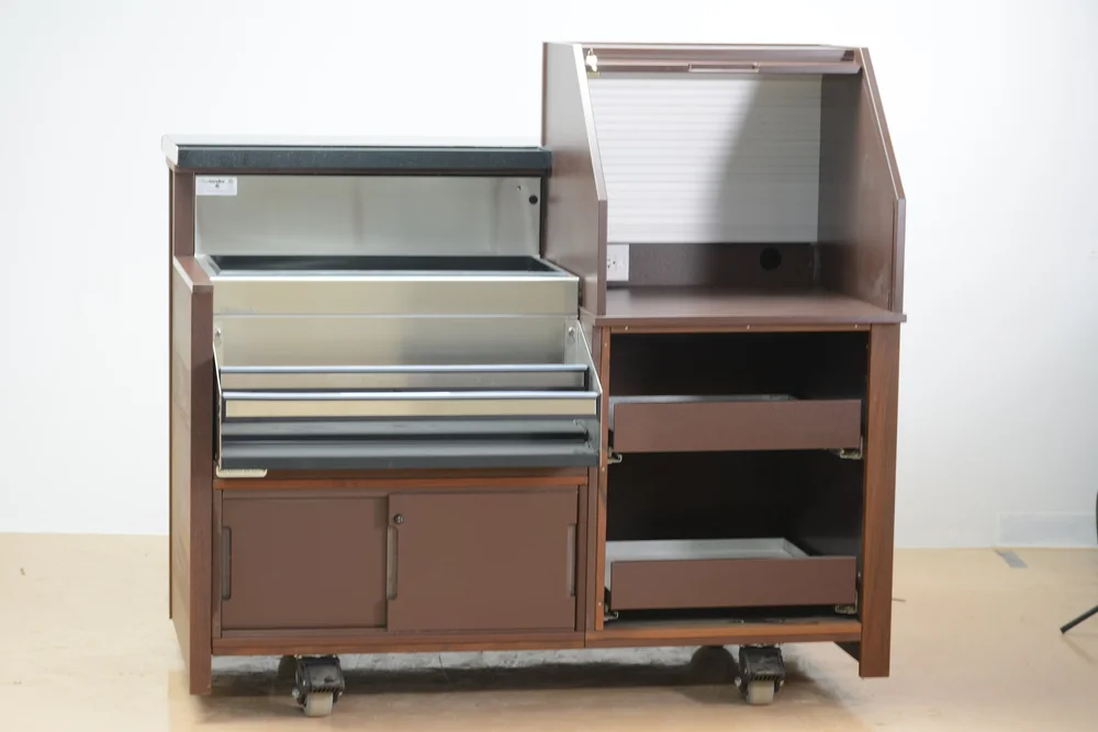 Outdoor Portable Bar with Locking POS | Vermont Islands